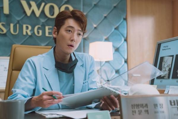 マ・ドンソク×チョン・ギョンホ、“真逆な2人”がタッグを組む『狎鴎亭スターダム』予告編