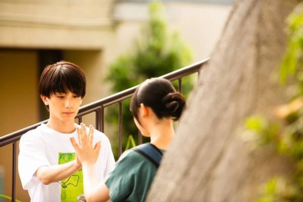 佐野岳＆武田梨奈、“大人”快成・那智登場『尾かしら付き。』場面写真