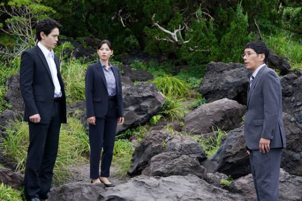 暴かれる裏の顔…深川麻衣＆前田敦子＆石井杏奈共演「彼女たちの犯罪」今夜2話の場面写真公開