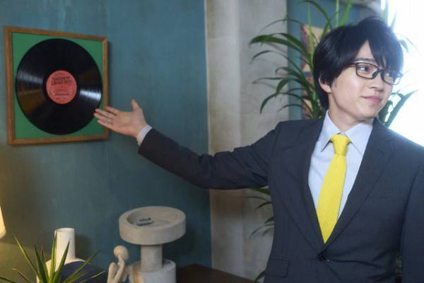 松村北斗＆西畑大吾、W探偵が動き出す「ノッキンオン・ロックドドア」冒頭を先行公開