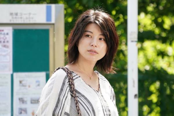 「彼女たちの犯罪」第2話 「続きが気になる！」“由香里”前田敦子と“繭美”深川麻衣が出会ってしまう