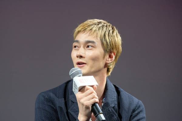 赤楚衛二「純粋な気持ちで演じた」ゾンビパニックの世界を生きる等身大の主人公に　Netflix映画『ゾン100』