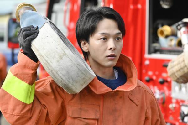消防団震撼の新たな事件…中村倫也主演「ハヤブサ消防団」第3話は今夜