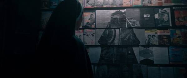 “シスター ヴァラク”が浮かび上がる…『死霊館のシスター 呪いの秘密』場面写真＆日本版ポスター