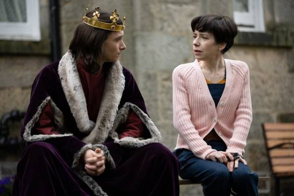 歴史的ワンシーンも見事に再現 サリー・ホーキンス主演『ロスト・キング』場面写真＆30秒予告