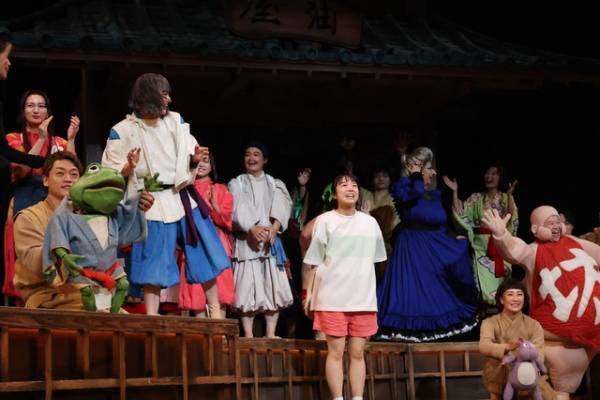 橋本環奈＆上白石萌音が再演、舞台「千と千尋の神隠し」1年ぶり名古屋・御園座から開幕
