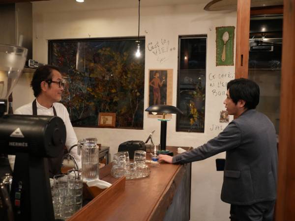 リリー・フランキー、二宮和也との共演は「毎回素晴らしい」『アナログ』キャラクター写真到着