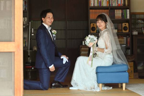 「ハヤブサ消防団」スピンオフep2、中村倫也＆川口春奈のウエディングシーン登場