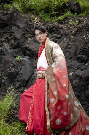 ディーン・フジオカ「パリピ孔明」で劉備役、中国語ナレーションの特報映像解禁