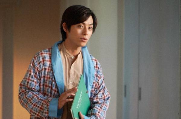 「ブラックポストマン」第1話から「謎が多い」「伏線がいっぱい」の声…田中圭“力也”の仮面姿も話題に