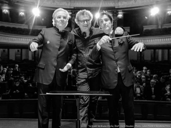 パリの街の父子と圧巻コンサートシーンの舞台裏捉える『ふたりのマエストロ』メイキングカット