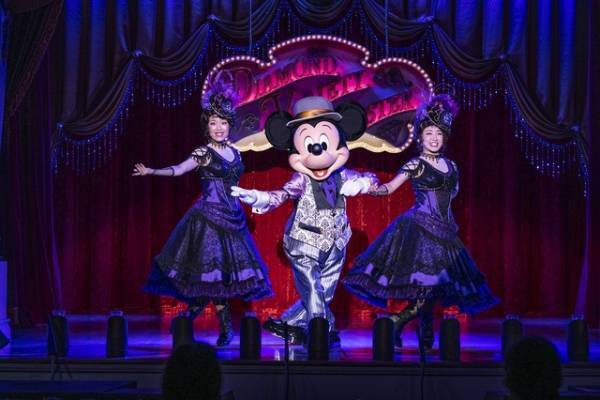 【ディズニー】新ショー「ザ・ダイヤモンド・バラエティマスター」場面写真到着！ショー鑑賞と食事がセットの豪華エンターテインメント