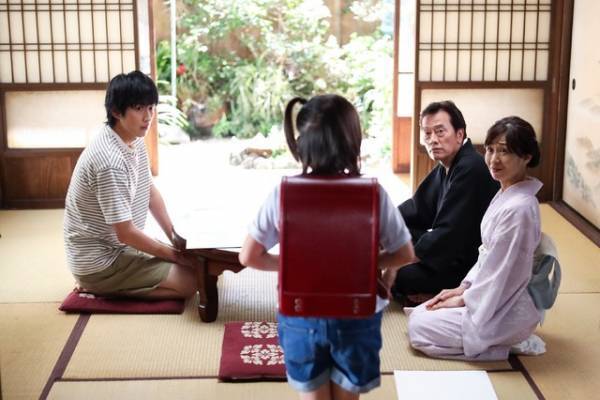 杉野遥亮“清舟”の元に遠藤憲一ら演じる両親がやってくる…「ばらかもん」第7話今夜放送