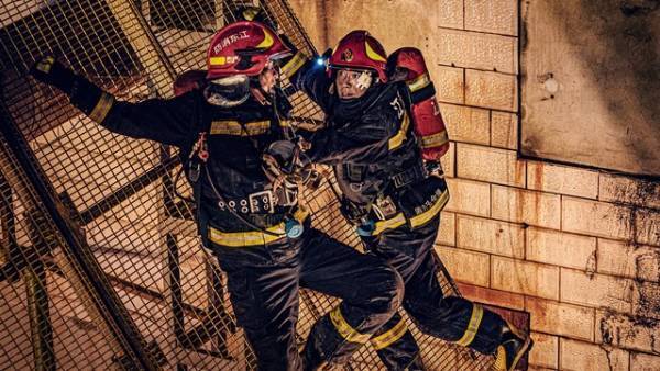 アジアの才能が結集『フラッシュオーバー 炎の消防隊』予告映像＆場面写真