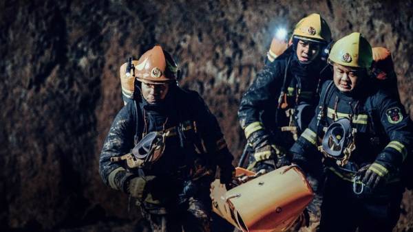 アジアの才能が結集『フラッシュオーバー 炎の消防隊』予告映像＆場面写真