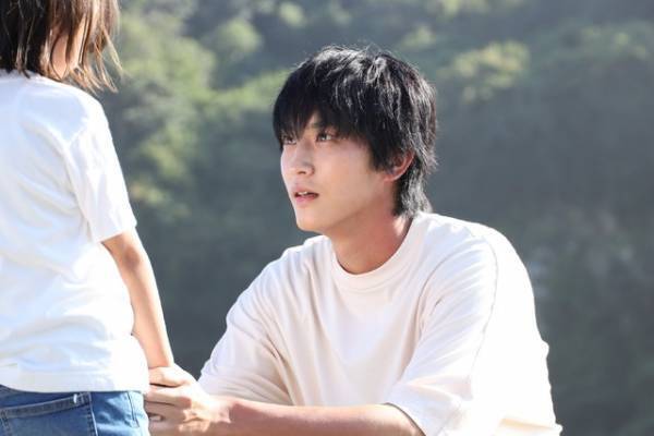 杉野遥亮“清舟”、宮崎莉里沙“なる”の誕生日プレゼントに悩み…「ばらかもん」第8話今夜放送