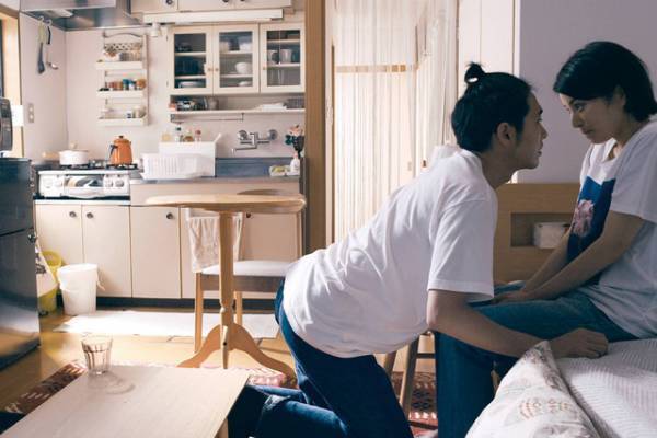 『花腐し』綾野剛＆柄本佑、さとうほなみ“同じ女性”に思いを馳せる…場面写真が解禁