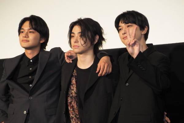 北村匠海＆村上虹郎＆吉沢亮『東リベ2』仲良しトリオが結集「この3人でゴールテープを切れてよかった！」