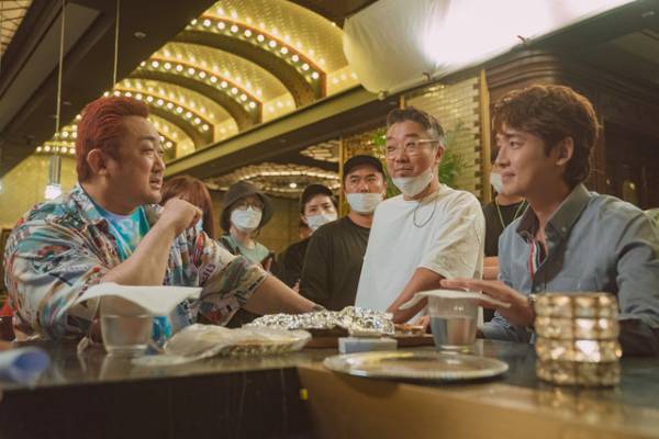 チョン・ギョンホ「すごく楽しかった」マ・ドンソクと共演『狎鴎亭スターダム』メイキング映像