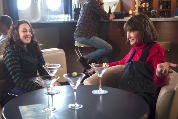 ケイト・ブランシェットのファッションにも注目『バーナデット ママは行方不明』新場面写真