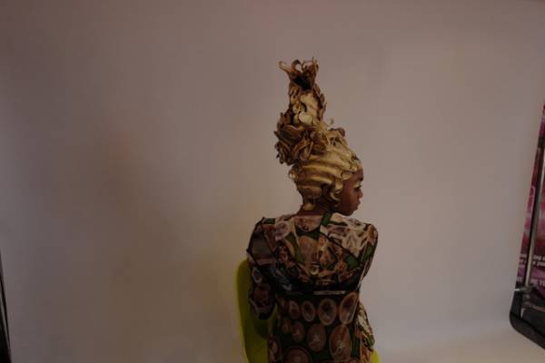 華やかな美容師コンテストで噂と疑惑が渦巻く…『メドゥーサ デラックス』本予告＆新場面写真