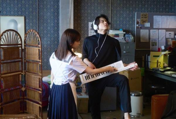 松村北斗“倒理”＆西畑大吾“氷雨”、世にも不穏な10円玉ミステリーに挑む「ノッキンオン・ロックドドア」第6話