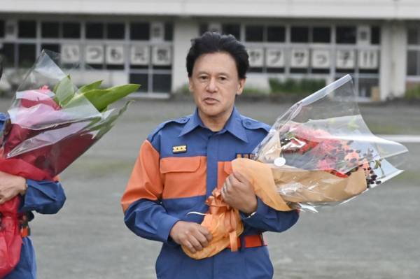 中村倫也「奇跡的ともいえるメンバーが集結」消防団がクランクアップ