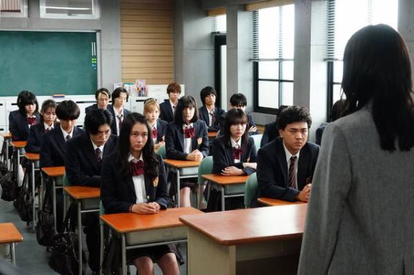 「最高の教師」7話、荒川良々演じる教頭・我修院の姿に「かっこ良すぎて号泣」「疑ってごめん」の声