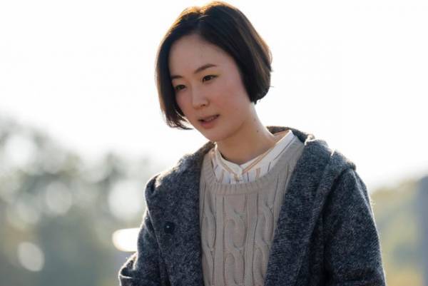 門脇麦＆黒木華、浮気を疑う夫からの電話…気まずさが伝染する『ほつれる』本編映像