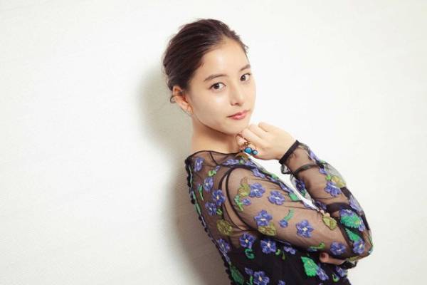 重岡大毅×新木優子、“終わっていなかった初恋”に身を投じる「単身花日」ドラマ化