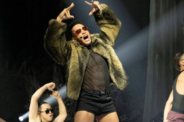 関口メンディー“歌って踊れるスーパーアーティスト”の音楽映像公開「パリピ孔明」