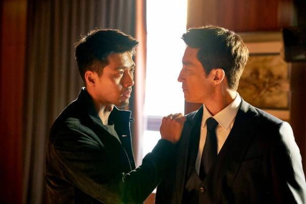 ヒョンビン、華麗なガンアクション披露『コンフィデンシャル：国際共助捜査』本編映像