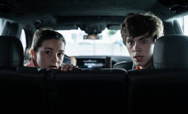 リーアム・ニーソンが、車に爆弾を仕掛けられた“平凡な”ビジネスマンに『バッド・デイ・ドライブ』12月公開