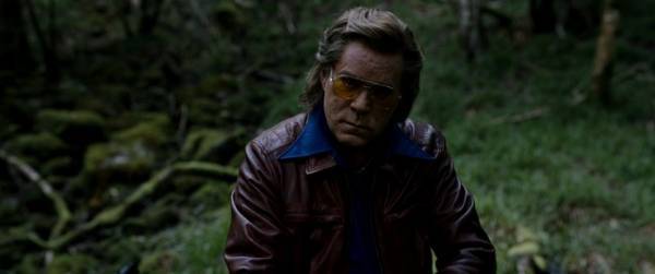 『コカイン・ベア』森のクマさんと出会う、レイ・リオッタらクセ強めのキャラクター場面写真