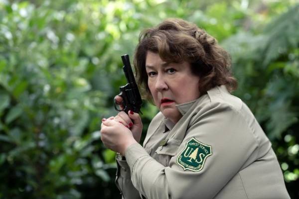 『コカイン・ベア』森のクマさんと出会う、レイ・リオッタらクセ強めのキャラクター場面写真