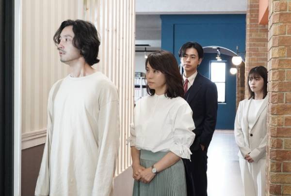 「転職の魔王様」第9話、石田ゆり子“洋子”の過去が明らかに…成田凌“来栖”＆小芝風花“千晴”師弟コンビが動き出す