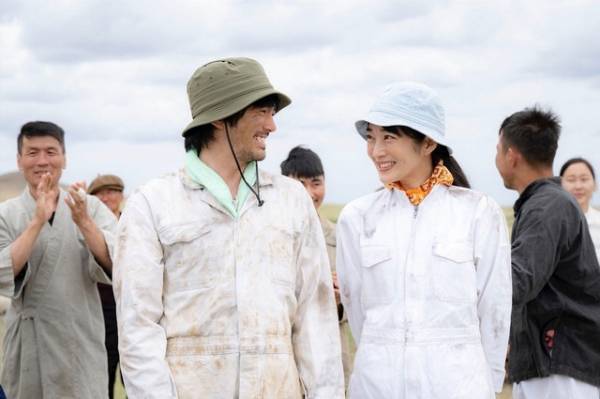 「VIVANT」9話、役所広司“ベキ”と二宮和也“ノコル”の出会いが明らかに！ベキの壮絶な過去に「つらすぎない？」「号泣」の声上がる