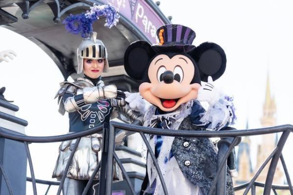 【ディズニー】ゴースト衣装のミッキーが登場！スペシャルイベント「ディズニー・ハロウィーン」9月15日開幕
