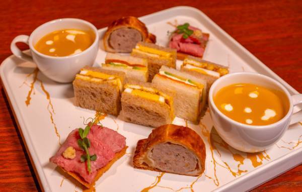 「メイキング・オブ・ハリー・ポッター」新メニュー・アフタヌーンティー販売中