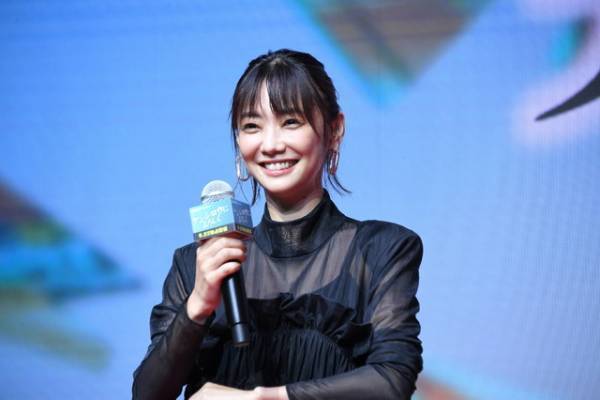 倉科カナ「混ぜちゃいけないタッグが混ざった」松田龍平×バカリズム「ケンシロウによろしく」完成披露