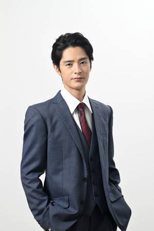 塩野瑛久＆平山祐介らがライバル一家に…板谷由夏主演「ブラックファミリア」