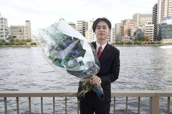 成田凌＆小芝風花が撮了「意義のあるドラマに参加できて本当に幸せ」