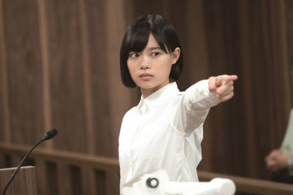 杉咲花“美鈴”が黙秘を続ける理由とは…『法廷遊戯』謎が深まる場面写真