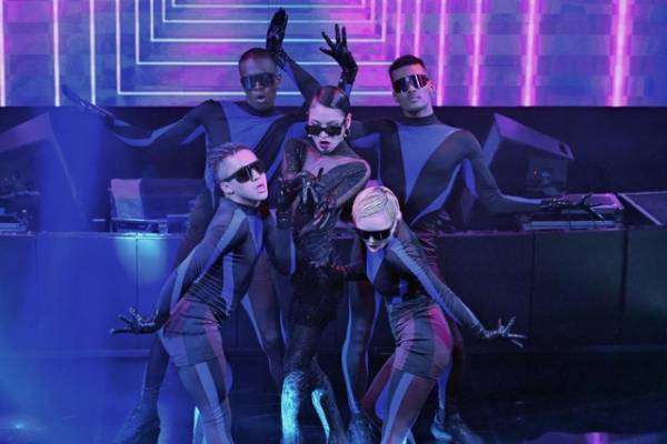 菅原小春、圧巻のパフォーマンス映像公開！「パリピ孔明」明日スタート