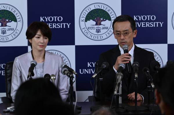 石田ゆり子＆吉瀬美智子「女性同士の友情も温かくて」本木雅弘＆滝藤賢一の妻役に　ドラマスペシャル「友情」