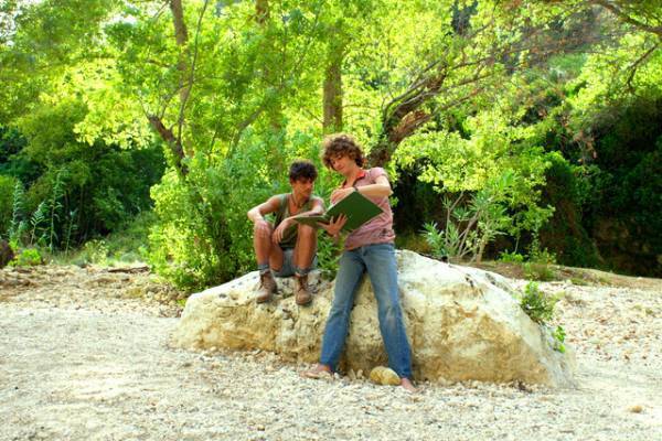 あの夏の出会いと感情の高まり映し出す『シチリア・サマー』予告映像＆場面写真