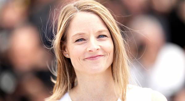 アネット・ベニング×ジョディ・フォスター共演、Netflix映画『ナイアド』10月20日より劇場公開