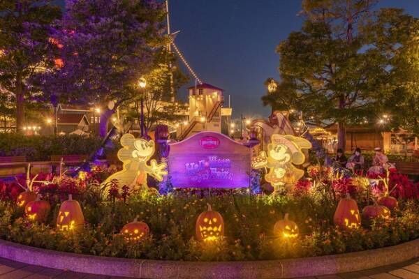 【ディズニー】日没後のウォーターフロントパークが妖しい雰囲気に！夜まで楽しい東京ディズニーシーのハロウィン