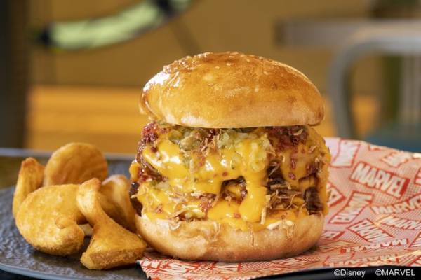 【ディズニー】気分はトニー・スターク？スペシャルメニュー＜地球最強のチーズバーガー＞アンバサダーホテルに新登場