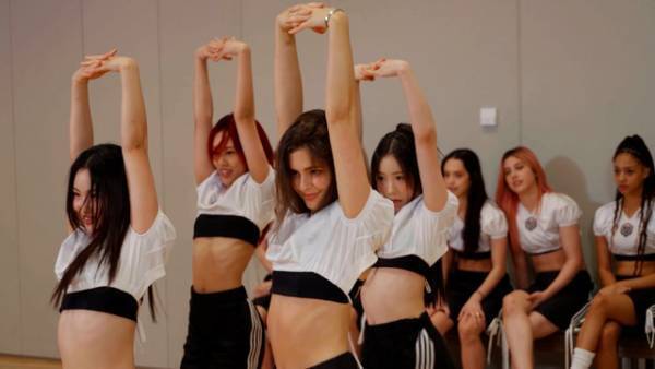 LE SSERAFIMが「ドリアカ」練習生たちに直々アドバイス　カズハ「曲を楽しんで」